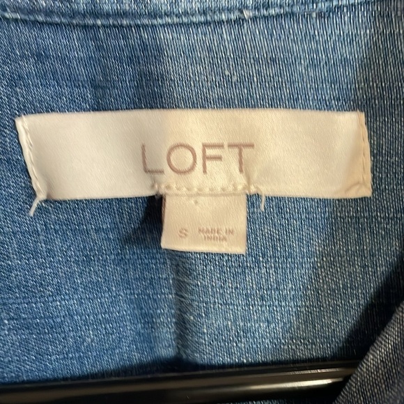 LOFT Denim Shirt Dress Tiered Blue with Pocket Linen Blend Flowy - Picture 9 of 9